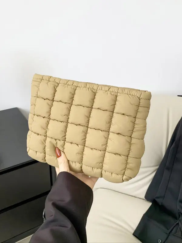 EMILY™ - Large Capacity Quilted Pouch Durable Zipper Travel Storage Bag